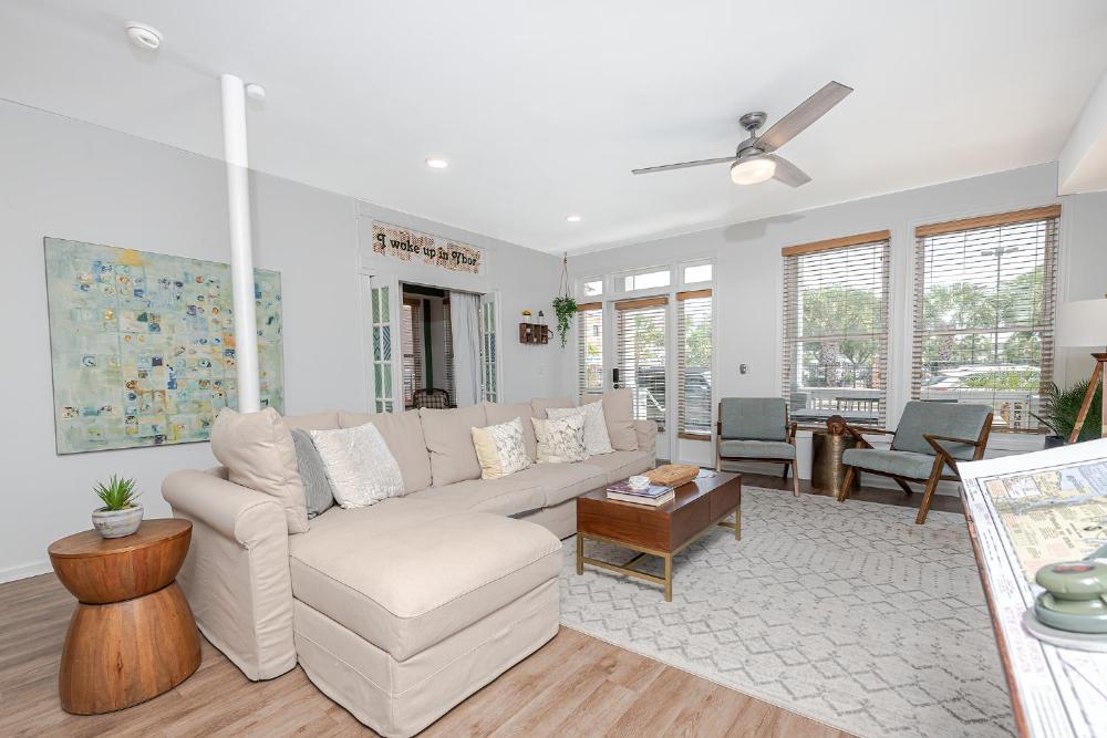 Ybor City Gem I Steps to 7th Ave I Sleeps 6